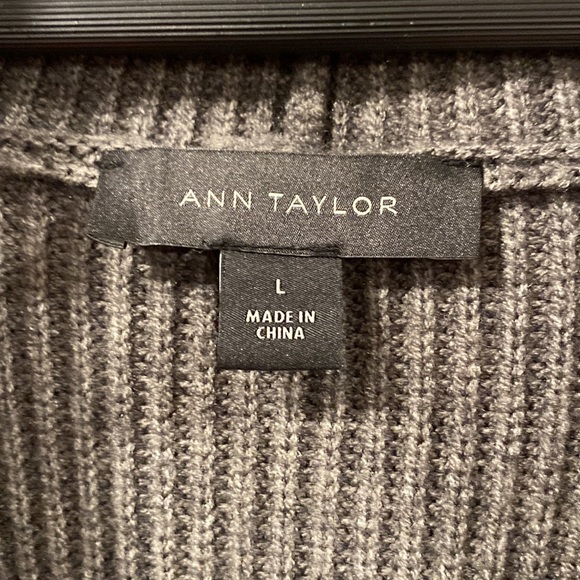 Ann Taylor size Lg. Grey hooded sweater coat - Picture 2 of 6
